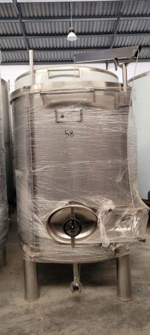 Deposito siempre lleno 2.000 L para vino o aceite